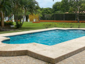 Amplia casa privada con piscina + Pet friendly!